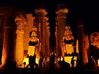 Besuch der Tempelanlagen von Luxor bei Nacht